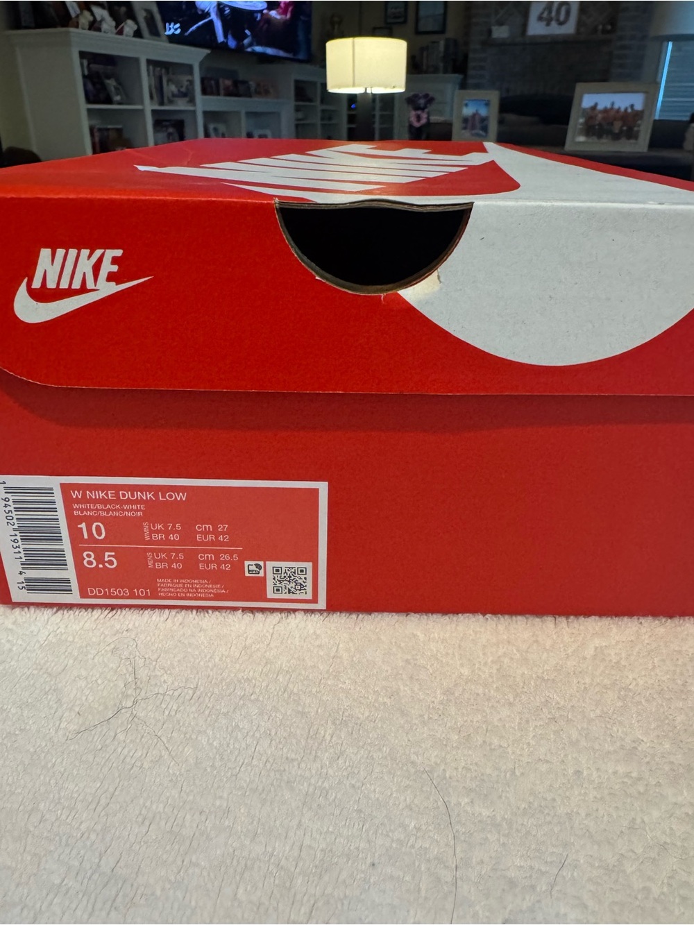 Nike Women’s Dunk Lo Sneakers - Black/White. Only worn once. Excellent condition - Picture 7 of 7